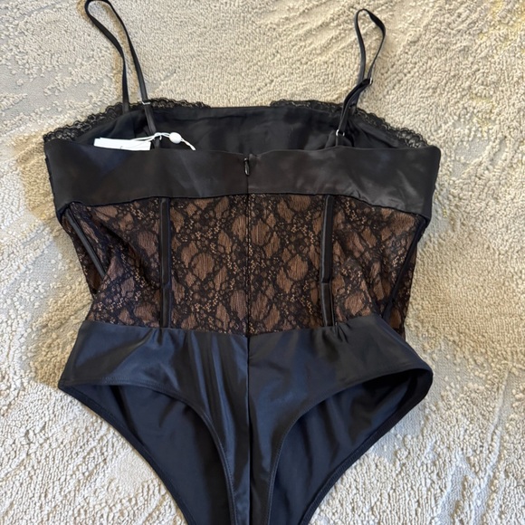 Cami NYC Danika black lace bodysuit silky sexy corset style size 6 new - Picture 11 of 15